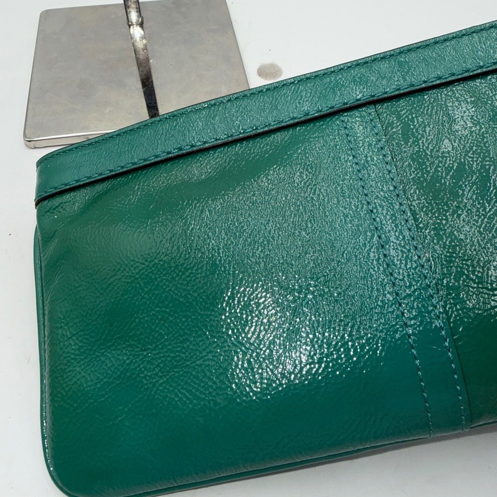Coach Teal Green Patent Leather Wristlet Clutch Bag Glossy Crinkle Finish** - Picture 4 of 12